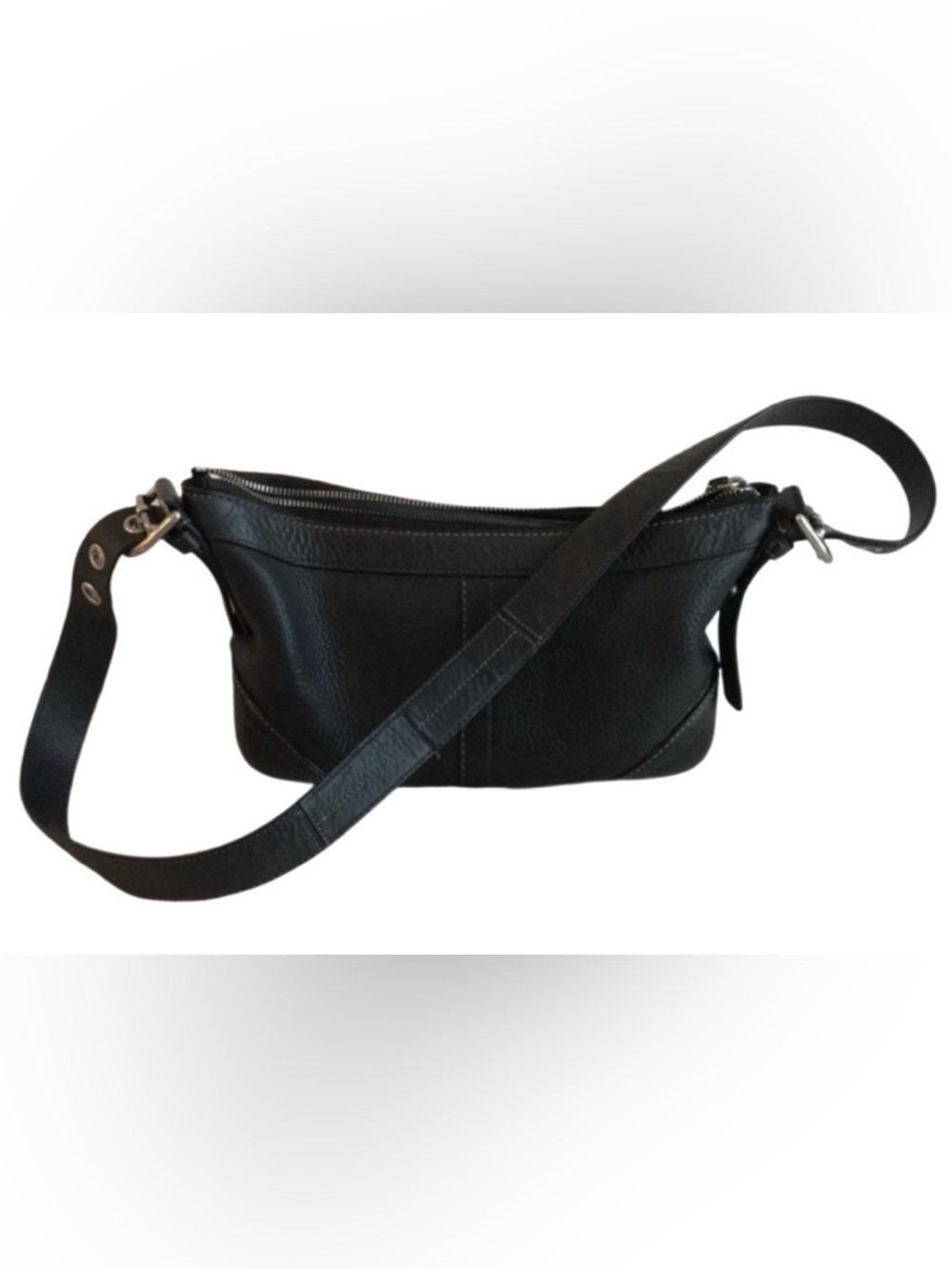 SOLD-on Vestiere Coach Madison 2008 Soho Duffle Leather Black Shoulder bag 12321